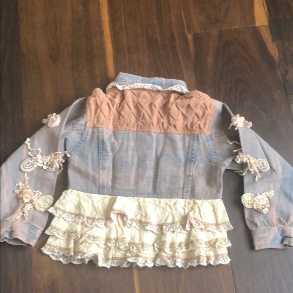 Jacket - Picture 4 of 8